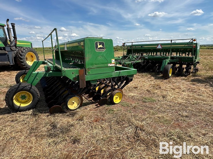 john-deere-750-image-5