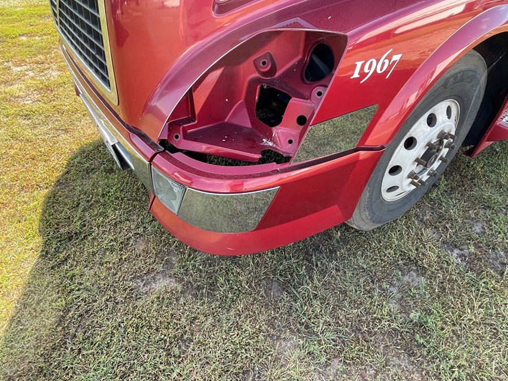 2011-unknown-volvo-image-11