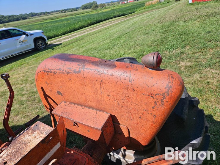 1962-allis-chalmers-d17-image-18
