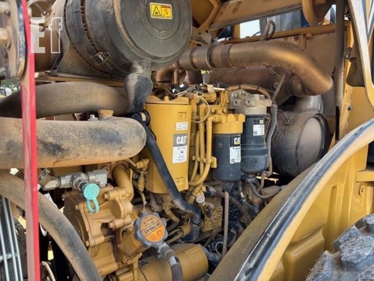 2016-caterpillar-cs54b-image-20