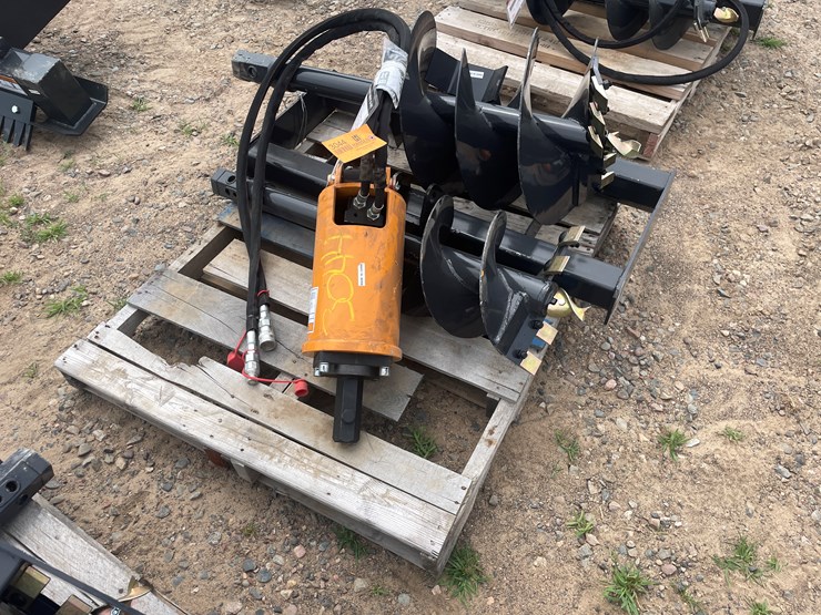#3044-•-unused-2025-wolverine-skid-steer-auger-drive-and-bit-attachment-image-4