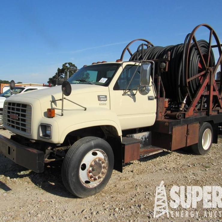 (x) 1998 GMC C-5500 S/A Poly Pipe Spooling Truck,