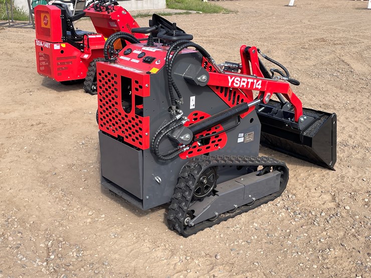#9470-•-unused-2025-agt-skid-steer-loader-image-3