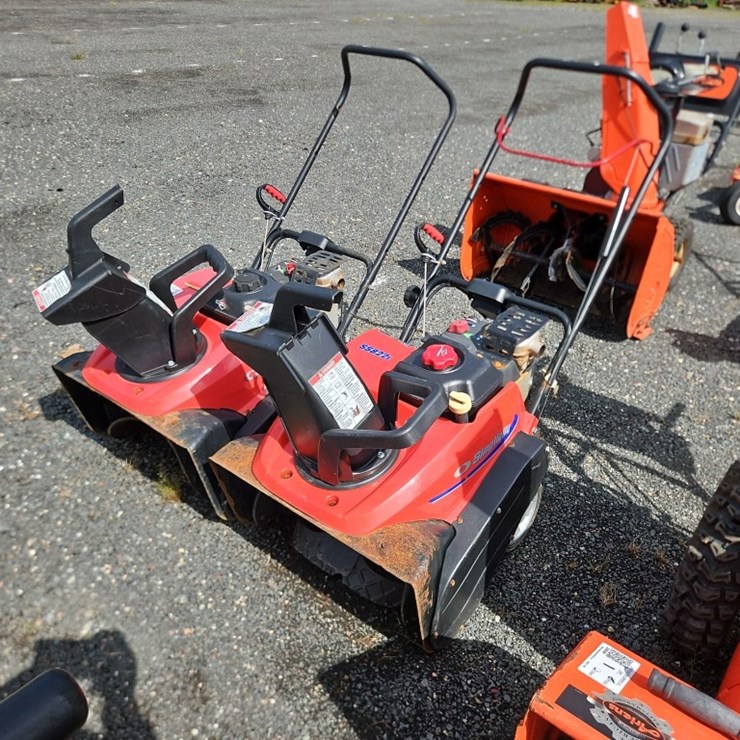 (2) SIMPLICITY SS822E SNOW BLOWERS