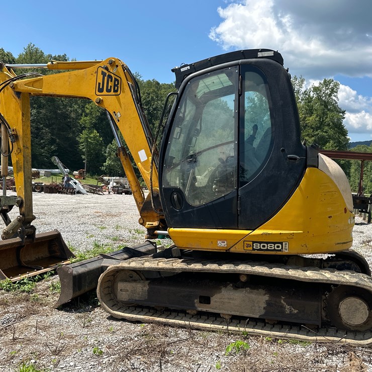 JCB 8080