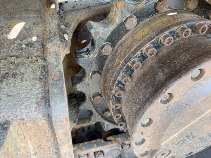 2016-caterpillar-325flcr-hydraulic-excavator-image-25