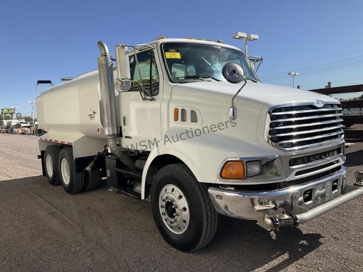 2004-sterling-l9500-image-4