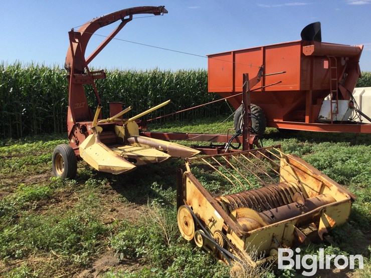 new-holland-717-image-1
