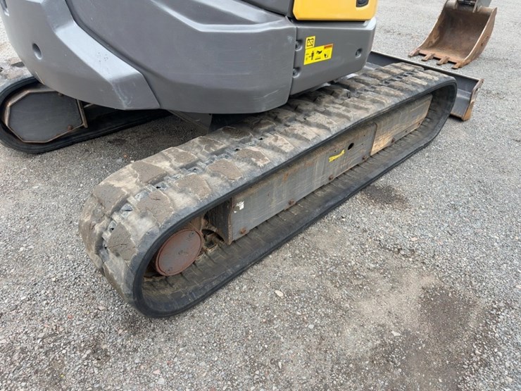 2021-volvo-ecr50f-mini-excavator-image-23