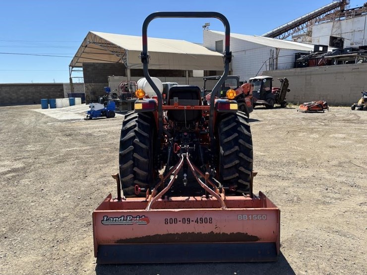 2018-kubota-l4701-image-8
