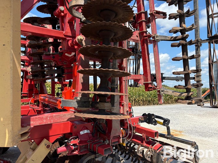 2013-kuhn-krause-8000-40-image-12
