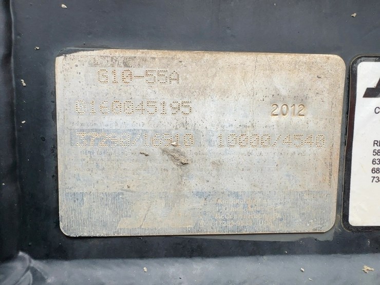 2012-jlg-g10-55a-image-23