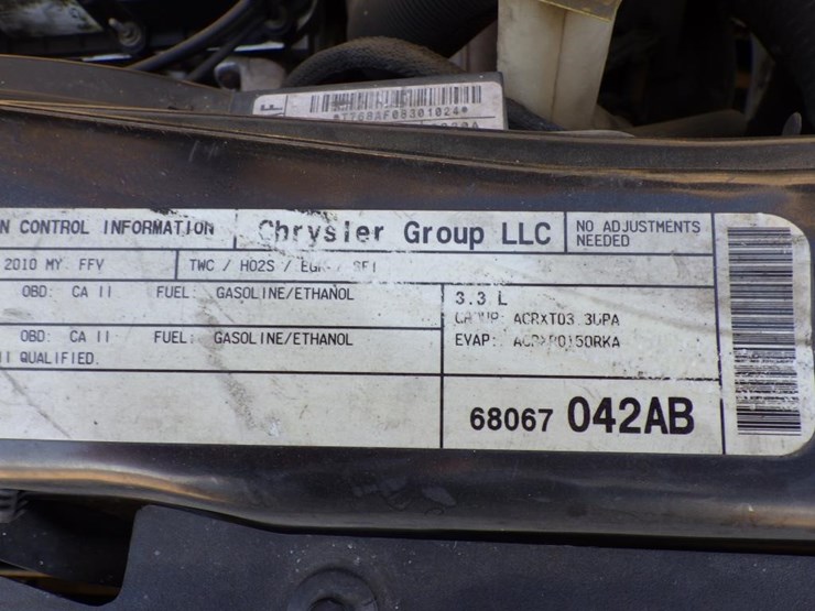 2010-dodge-grand-caravan-image-12