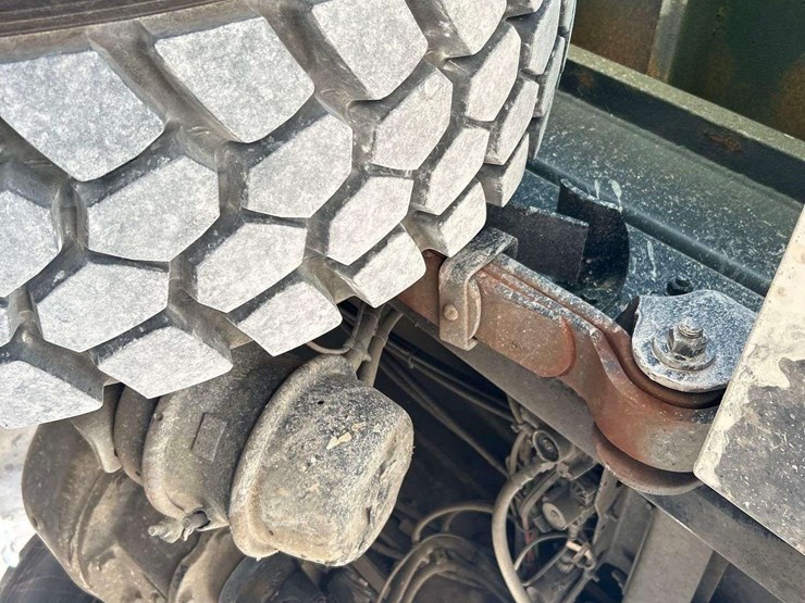 2015-terex-bt2047-image-29