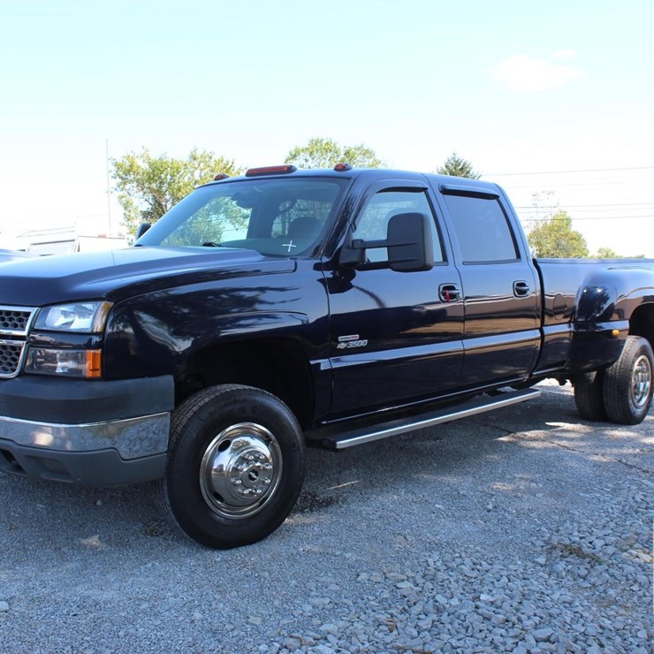 2005 CHEVROLET 3500