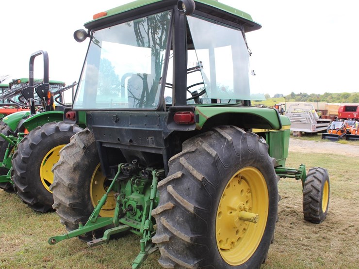 john-deere-2550-image-2