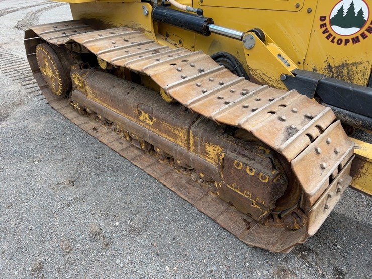2016-caterpillar-d6k2-xl-image-15