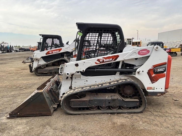 2022-bobcat-t550-image-5