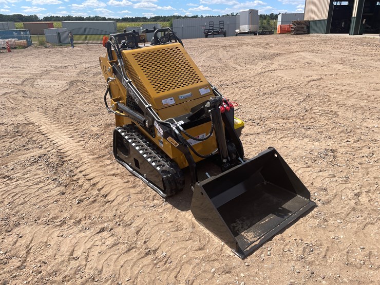 #9463-•-unused-2025-agt-compact-track-loader-image-2