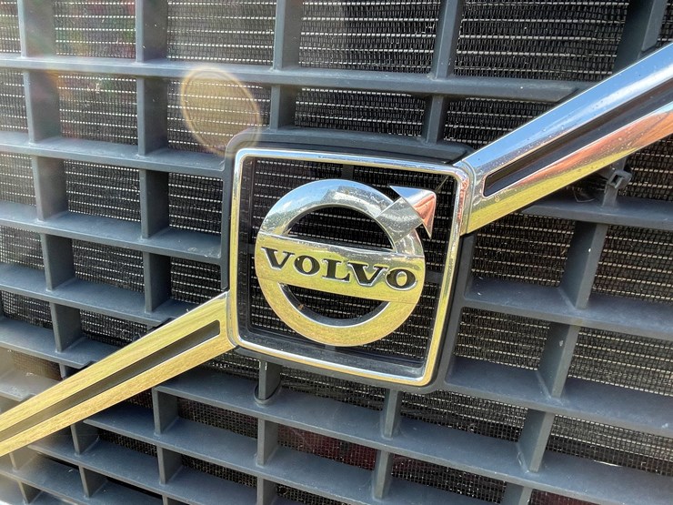 2011-unknown-volvo-image-76