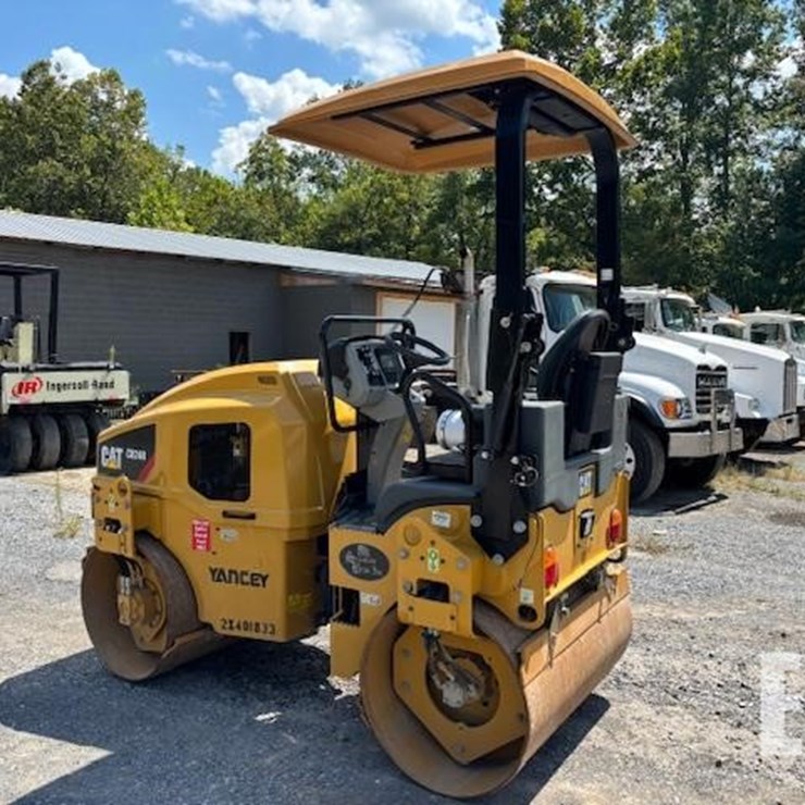 2019 CATERPILLAR CB24B