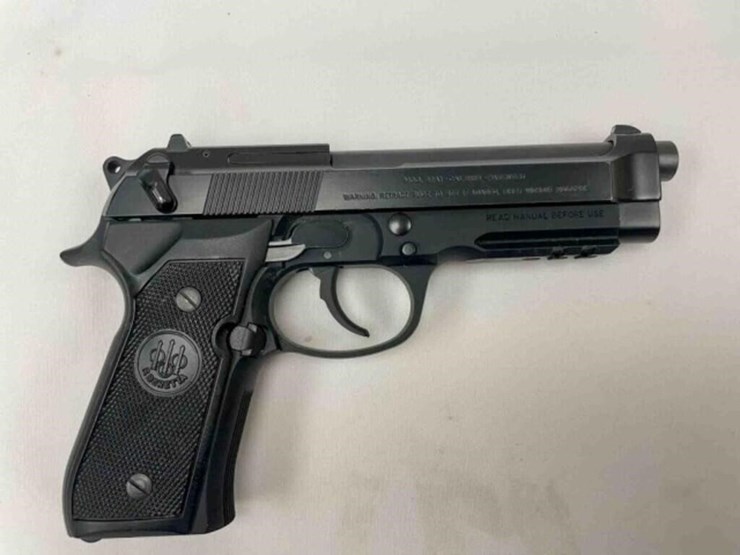 berretta-9mm-pistol-image-5