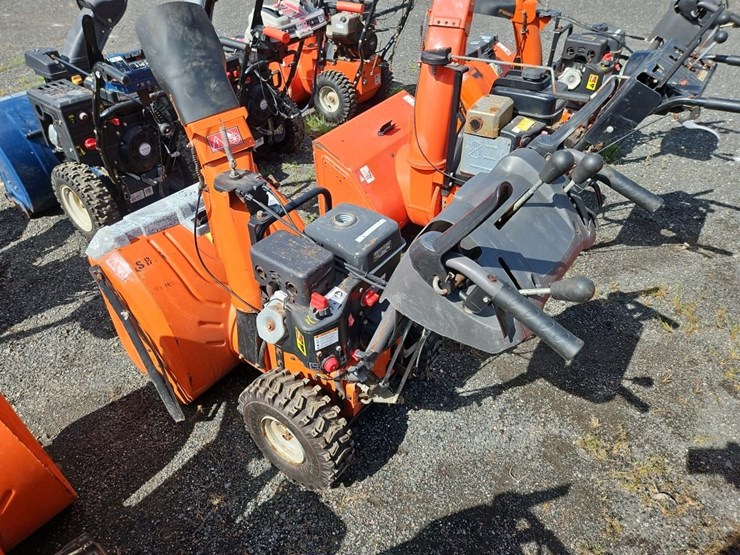 husqvarna-st327p-snow-blower-image-4