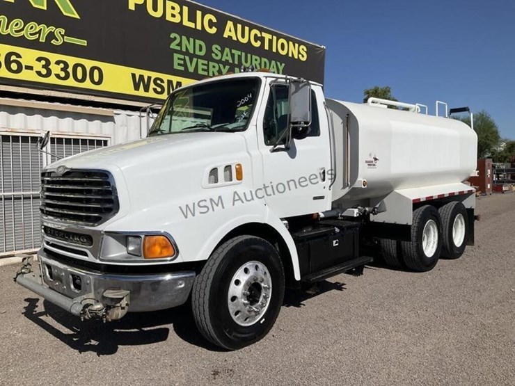 2004-sterling-l9500-image-2