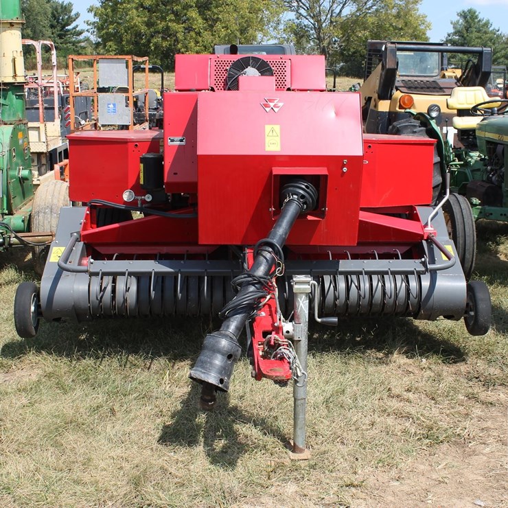 MASSEY-FERGUSON 1840