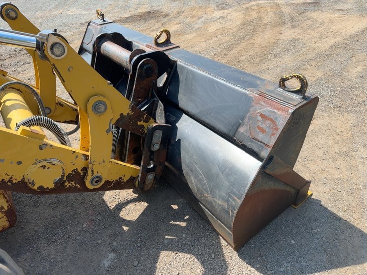 2013-caterpillar-420f-it-image-11