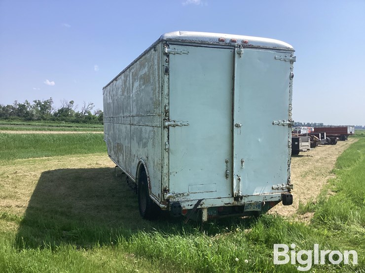 1951-fruehauf-trailer-image-7