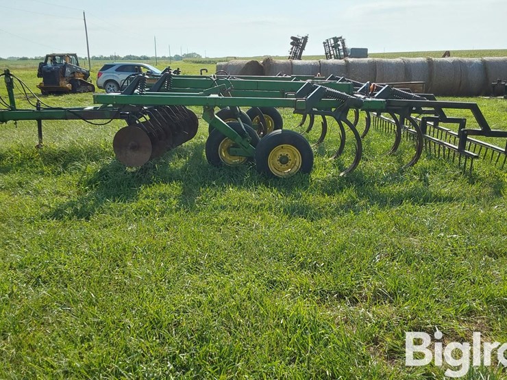 john-deere-714-image-8