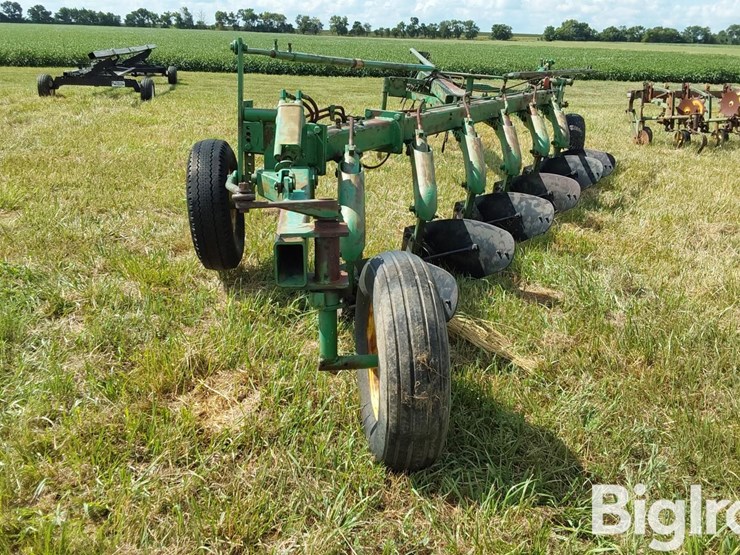 john-deere-2500-image-4