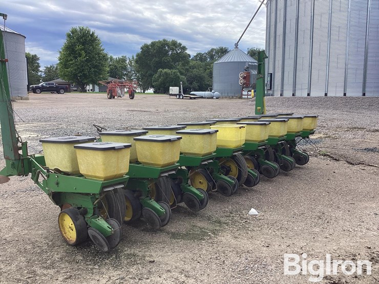1983-john-deere-7000-image-6