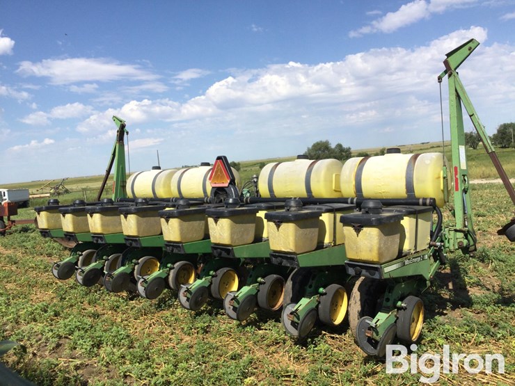 john-deere-7200-image-6