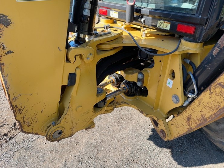 2013-caterpillar-420f-it-image-23