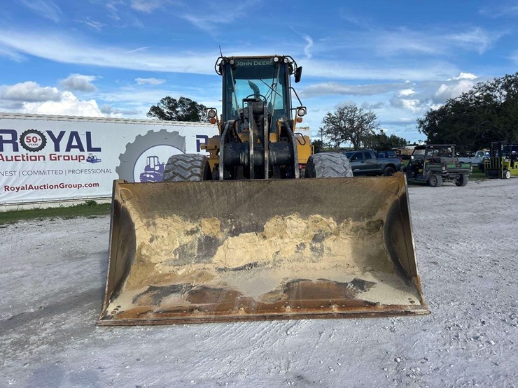 2014-deere-644k-image-23