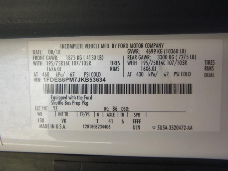 2018-ford-e350-image-16