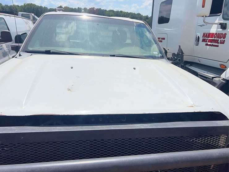 ford-f250-xl-image-8