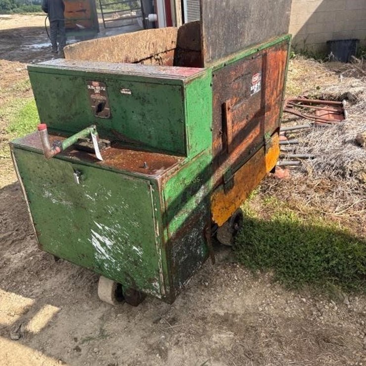 CSF Silage-Haylage Cart