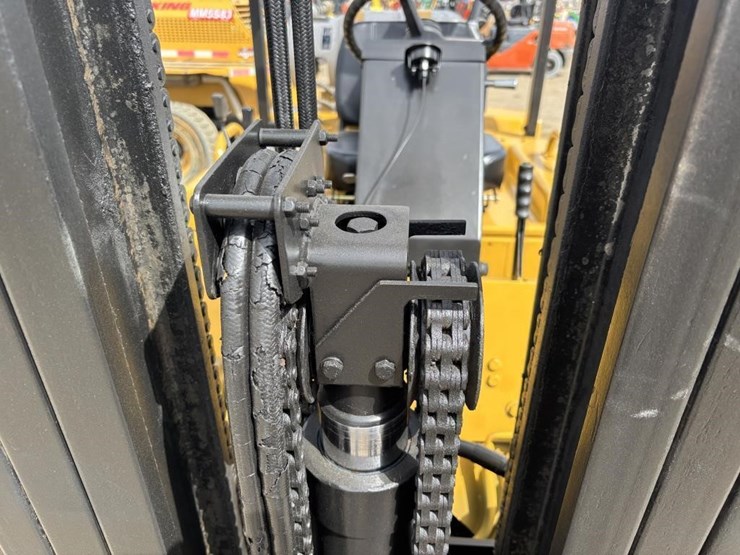 caterpillar-v50dsa-image-15