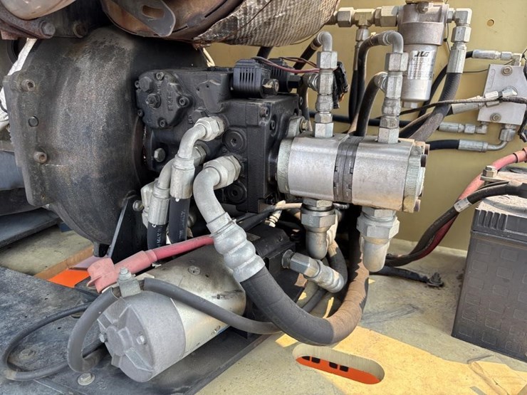 2007-jlg-400s-image-32