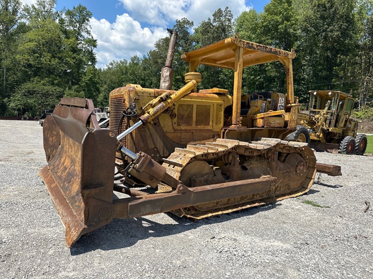 caterpillar-d6c-image-2