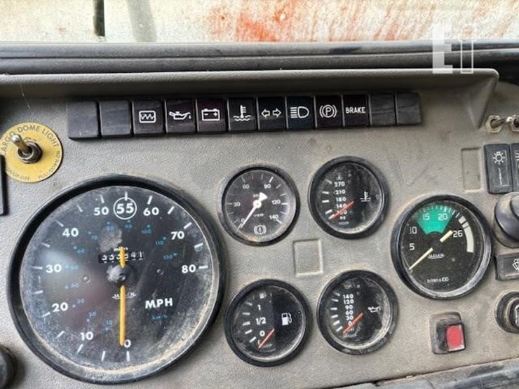 1997-mack-midliner-cs300-image-10