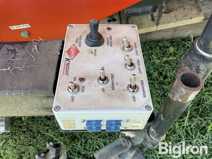 kuhn-knight-3130-image-11