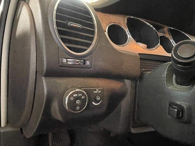2009-buick-enclave-cxl-image-27