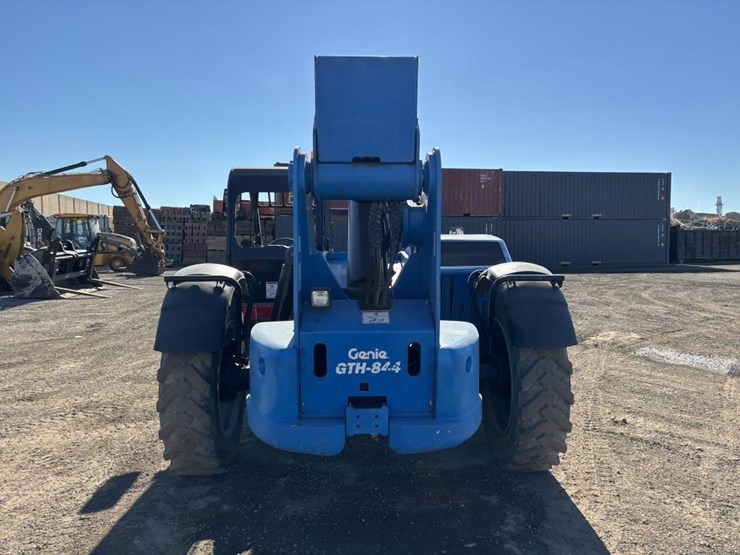 2018-genie-gth844-image-8
