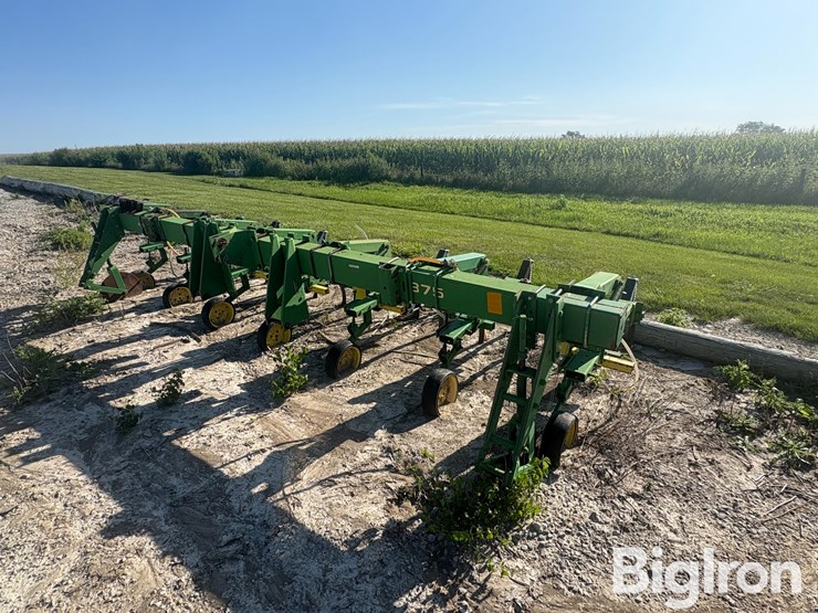 john-deere-875-image-1