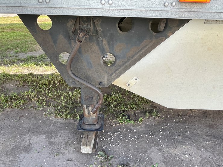 2016-utility-3000r-image-8