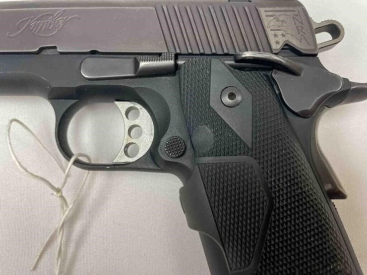 kimber-45-acp-pistol-image-4